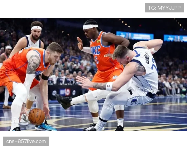 实时战报:雷霆加时险胜独行侠,锁定西北区头名及季后赛主场优势 实时战报:雷霆加时险胜独行侠,锁定西北区头名及季后赛主场优势