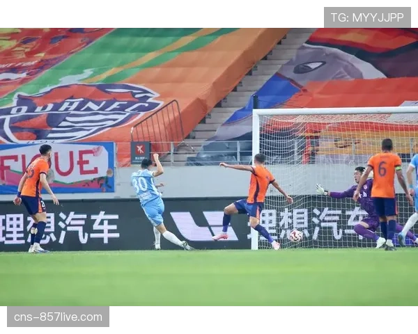 青岛海牛迎战河南队，保级悬崖边的关键战役